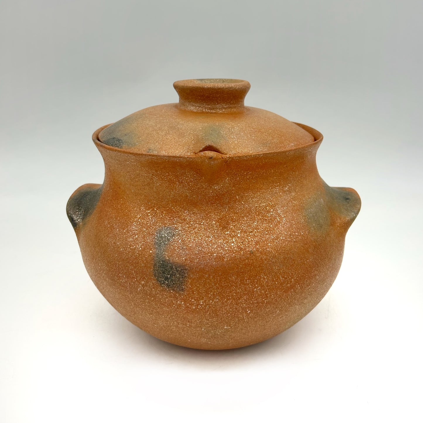 Lee Onstott - 2 3/4 Quart Mica Bean Pot, 7 1/2" x 8 1/2" x 7 1/2"