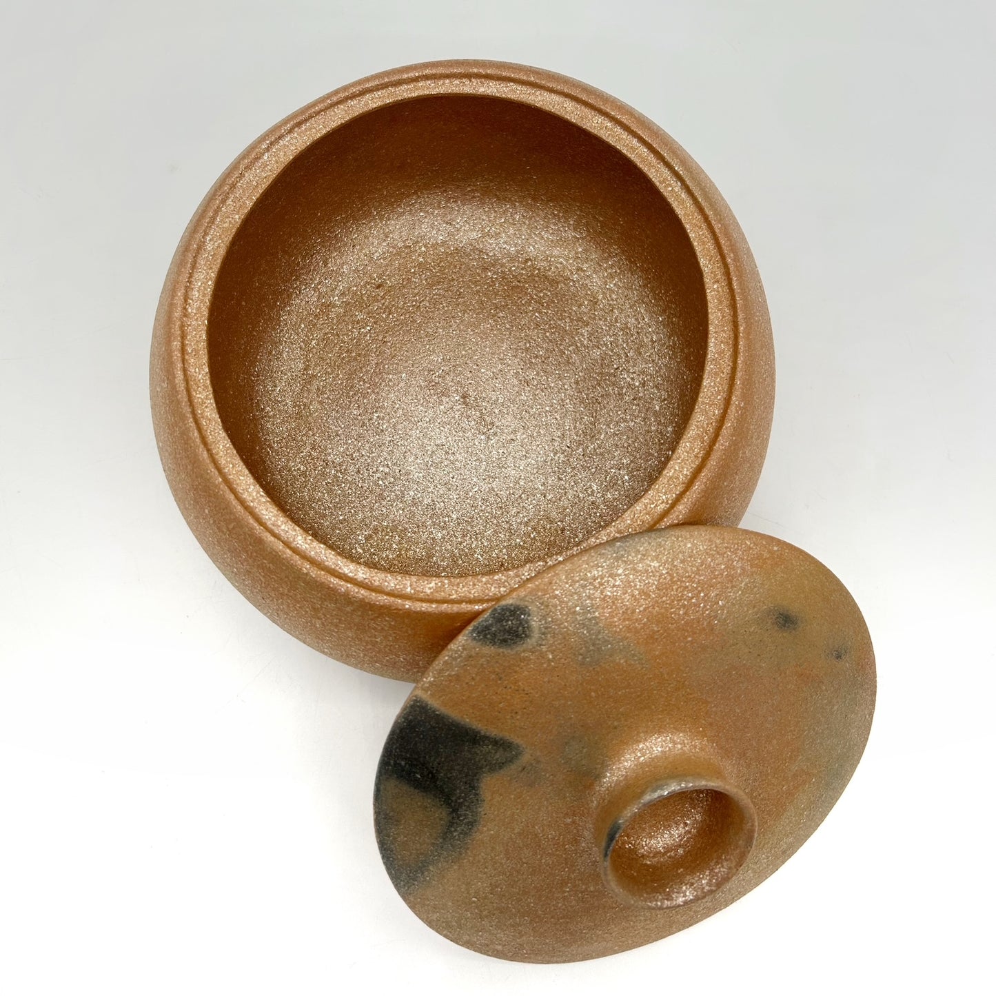 Rhonda Avidon ~ 3 Quart Mica Casserole style pot, 5 3/4" x 8 1/2" x 8 1/2"