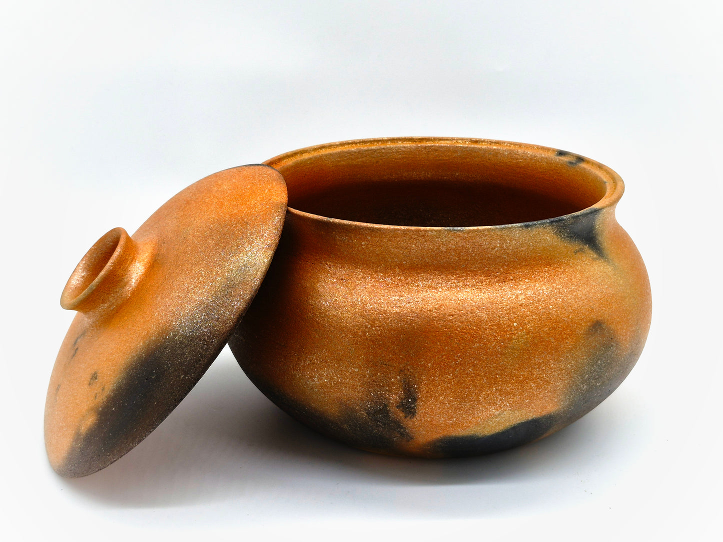 Rhonda Avidon ~ 5 Quart Mica Casserole style pot, 10" x 10" x 7 1/2"