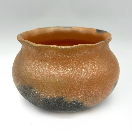 Alfred Blea ~ 4 Quart Traditonal Bean Pot with Fluted Rim, 5 1/4" x 9 1/4" x 7 3/4"