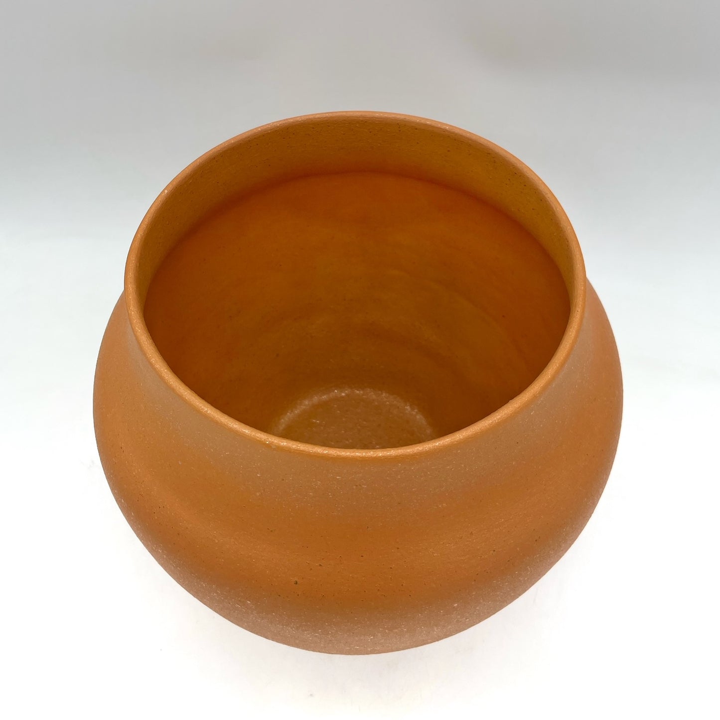Clarence Cruz ~ 6 1/2 Quart Large Traditional Bean Pot, 8 1/2" x 9 1/2" x 9 1/2"