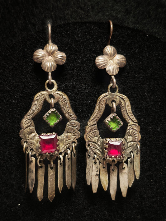 Vintage Flower Earrings, Ecuador  2 1/2" x 1"