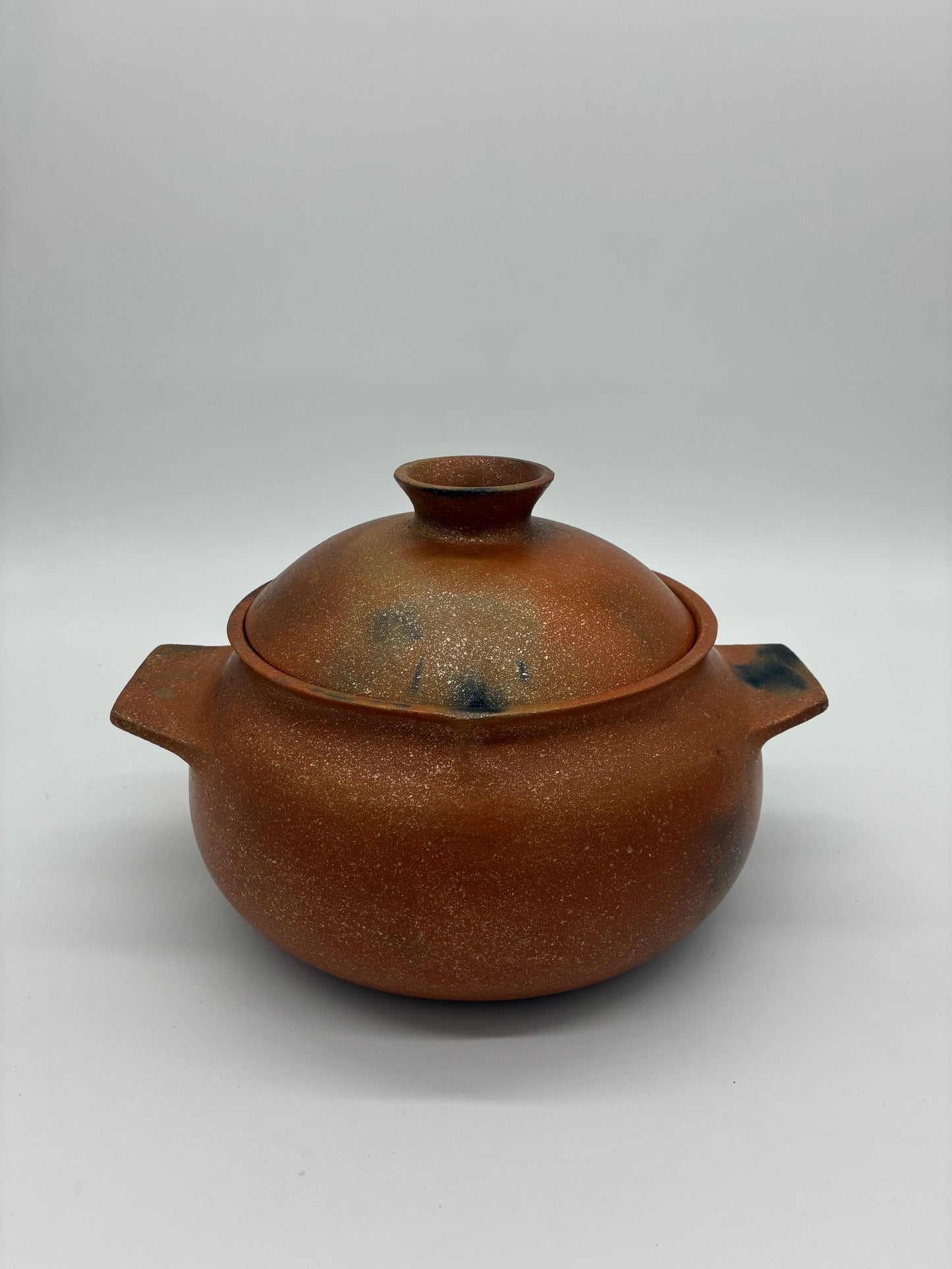 Lorenzo Mendez ~ 2 1/2 Quart Mica Bean Pot, 10" x 8" x 5 1/2"