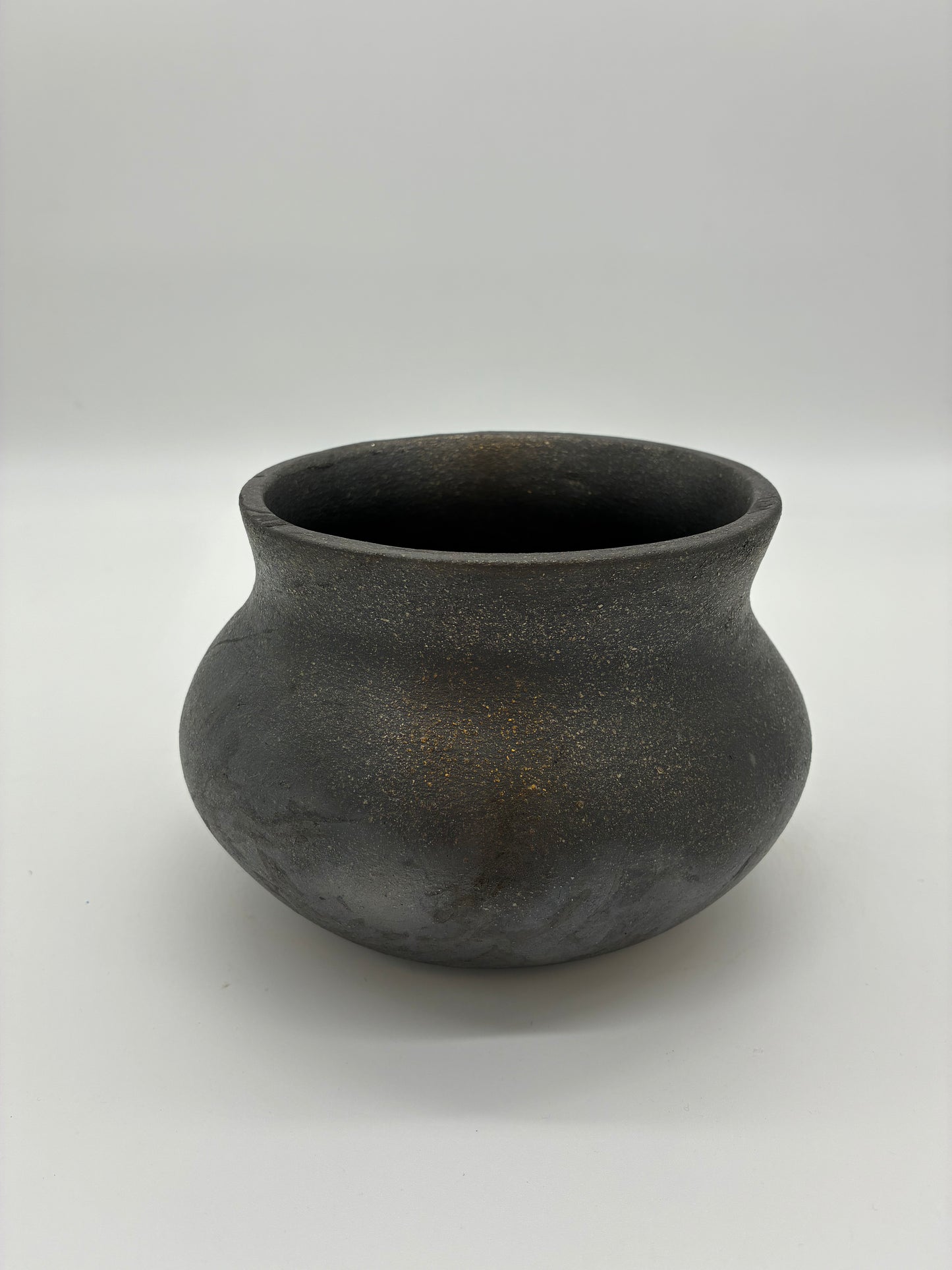 Lee Onstott ~ 1 3/4 Quart Traditional Black, 6 3/4" x 7" x 4 3/4"