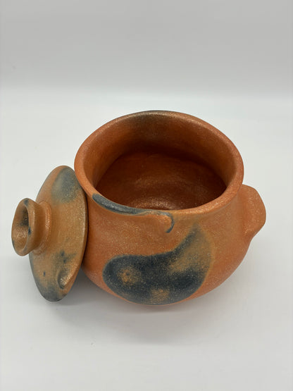 Lee Onstott ~ 3 Quart Traditional Style Bean Pot with Lid, 9" x 8.5" x 7.5"