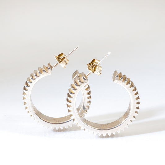 LeeAnn Herreid ~ Hoop Gearings