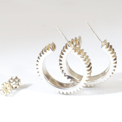 LeeAnn Herreid ~ Hoop Gearings