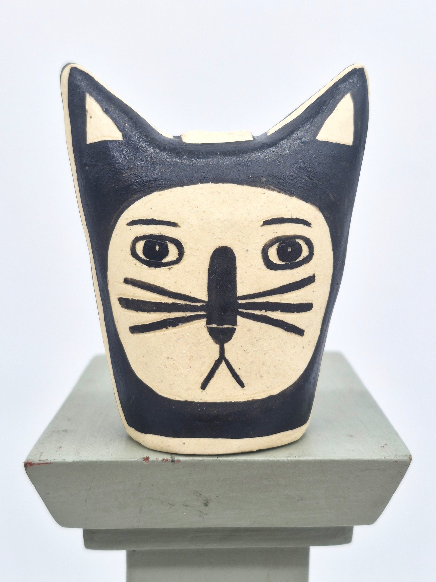 Lisa Smith ~ Face Jar Medium, Reversible  3 1/4" x 2 5/8" x 1 3/8"