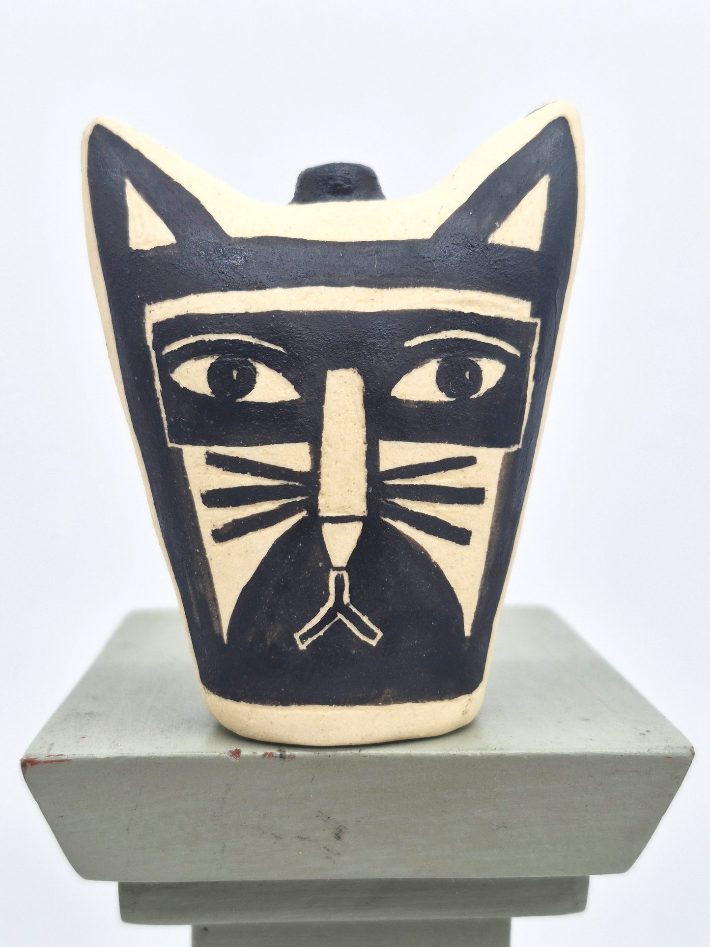 Lisa Smith ~ Face Jar Medium, Reversible  3 1/8" x 2 1/2" x 1 1/4"