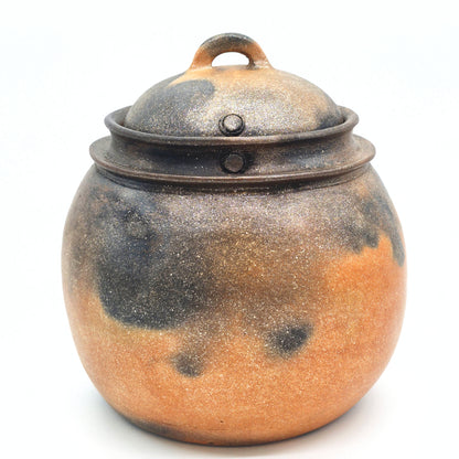 Mary North ~ 6 3/4 Quart Traditional Bean Pot with Lid and Incised Rim, 10" x 10" x 10"