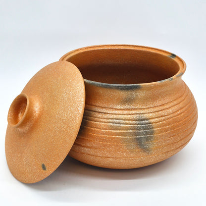 Rhonda Avidon ~ 5 3/4 Quart Mica Casserole Style Pot with Lid and Incised Design, 8" x 10 1/4" x 10 1/4"