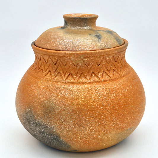Rhonda Avidon ~ 4 Quart Traditional Bean Pot with Lid and Incised Design, 8 1/4" x 9 1/4" x 9 1/4"