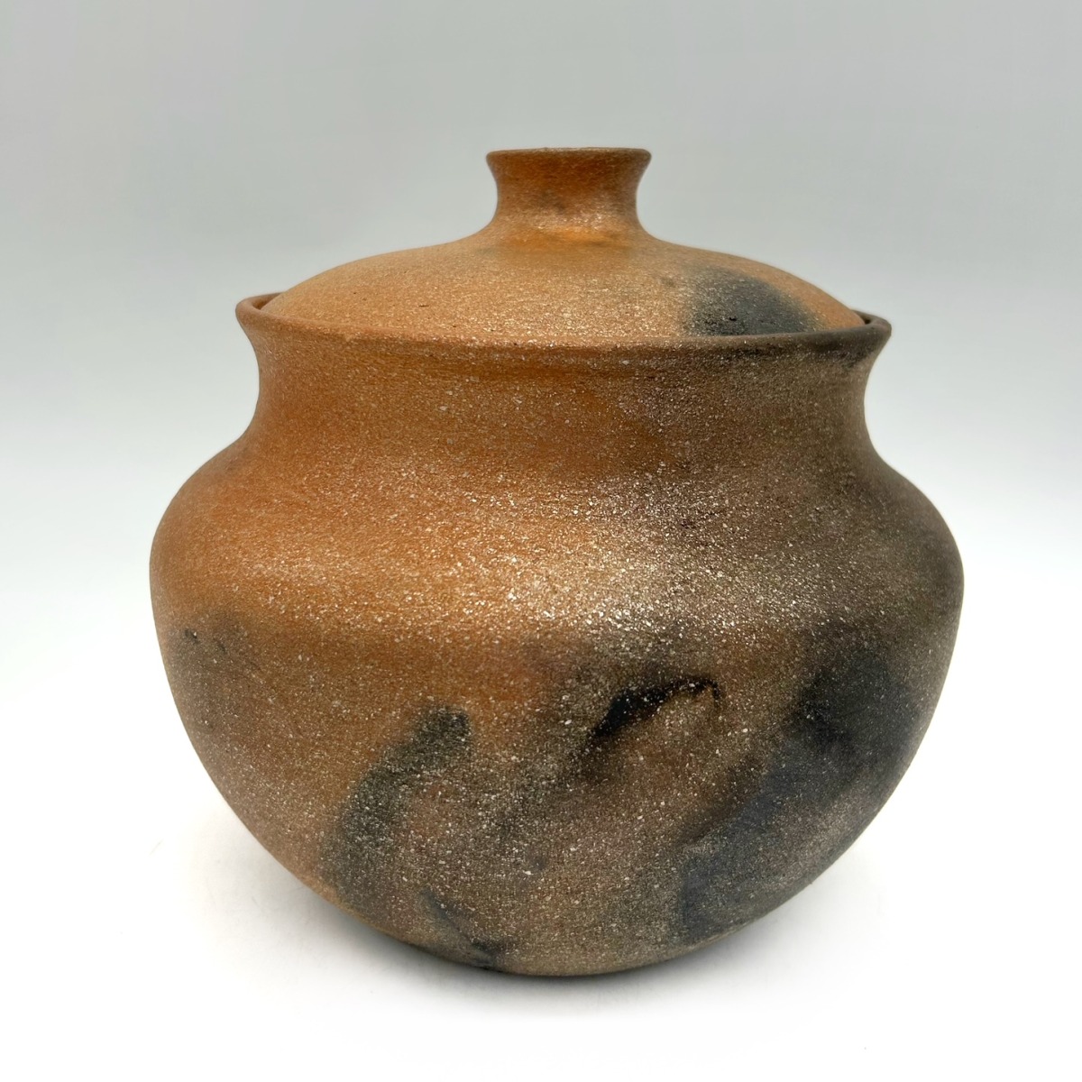 3 3/4 Quart Mica Traditional Bean Pot Style with lid