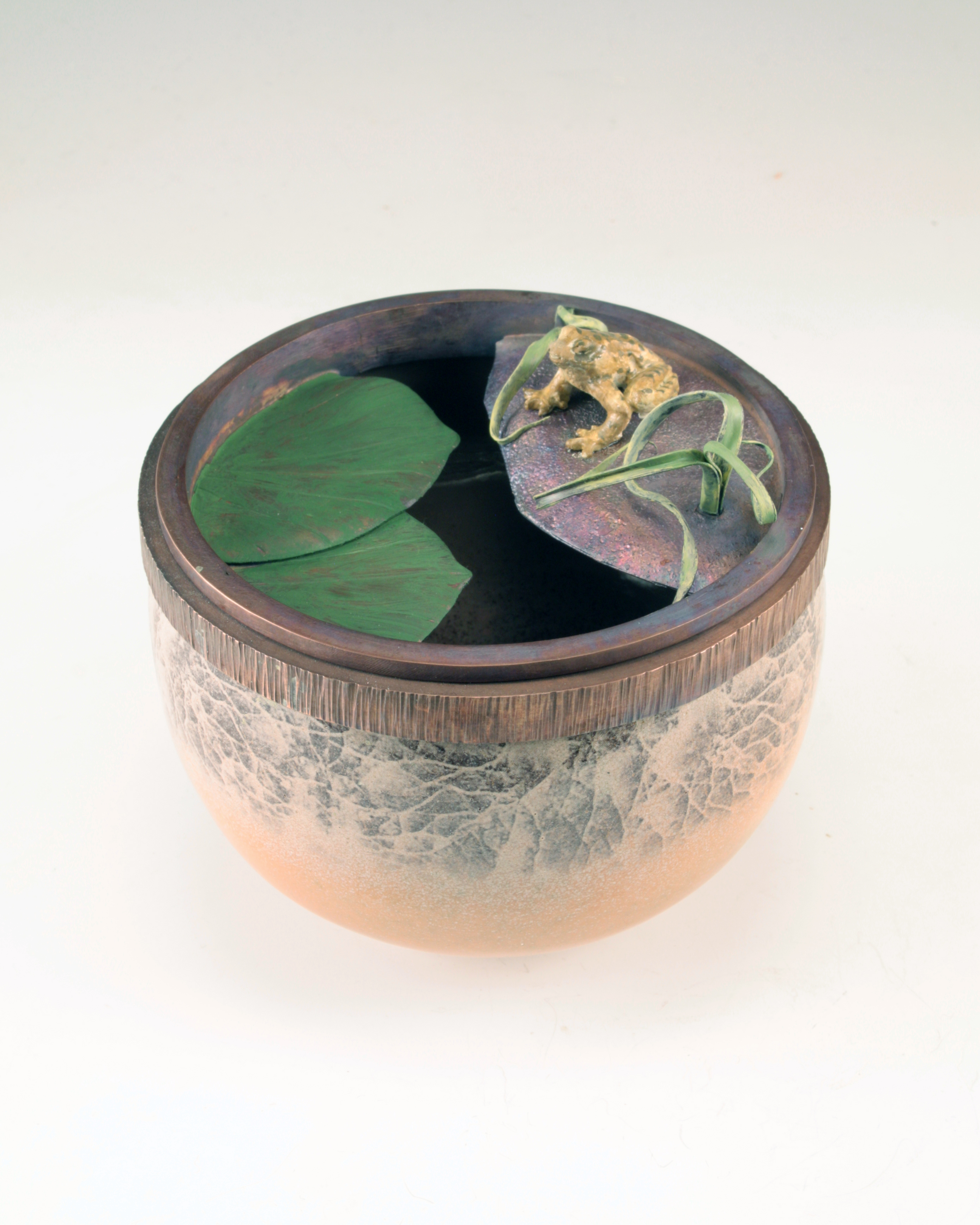 Leopard Frog Vessel