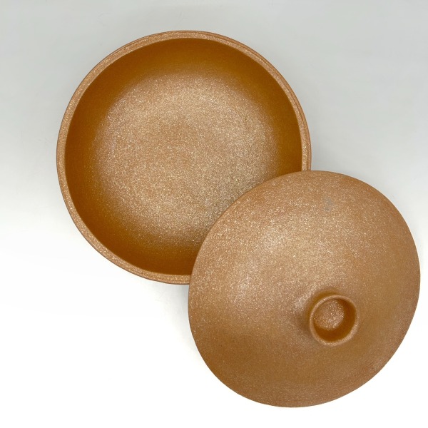 2 1/4 Quart Casserole style pot