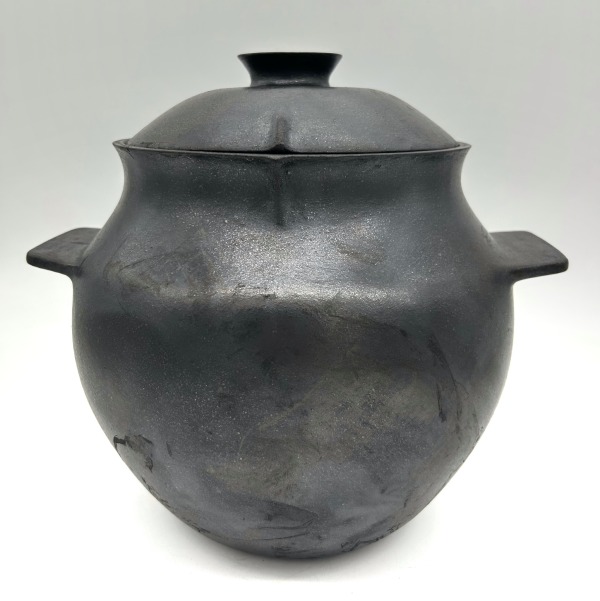 6 Quart Mica Black Bean pot